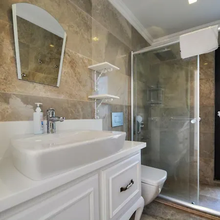 Villa Sleeps 6 Pool Air Con Wifi Kalkan