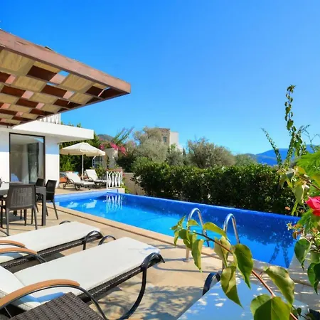 Sleeps 6 Pool Air Con Wifi Villa Kalkan